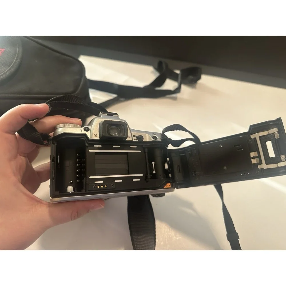 Pentax ZX-7 35mm film‎ camera with promaster 58MM & Case UNTESTED